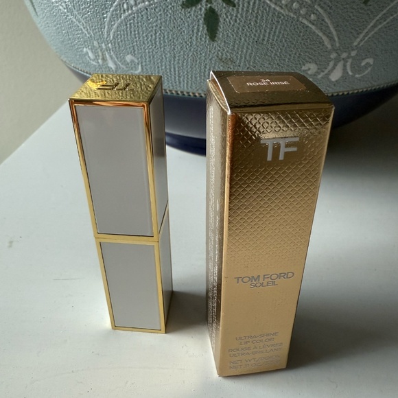 Tom Ford Lip Color Ultra Shine Lipstick, 34 Rose Irise - Picture 3 of 4